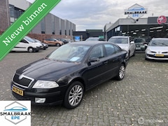 Skoda Octavia - 1.6 FSI Elegance Attractive Business