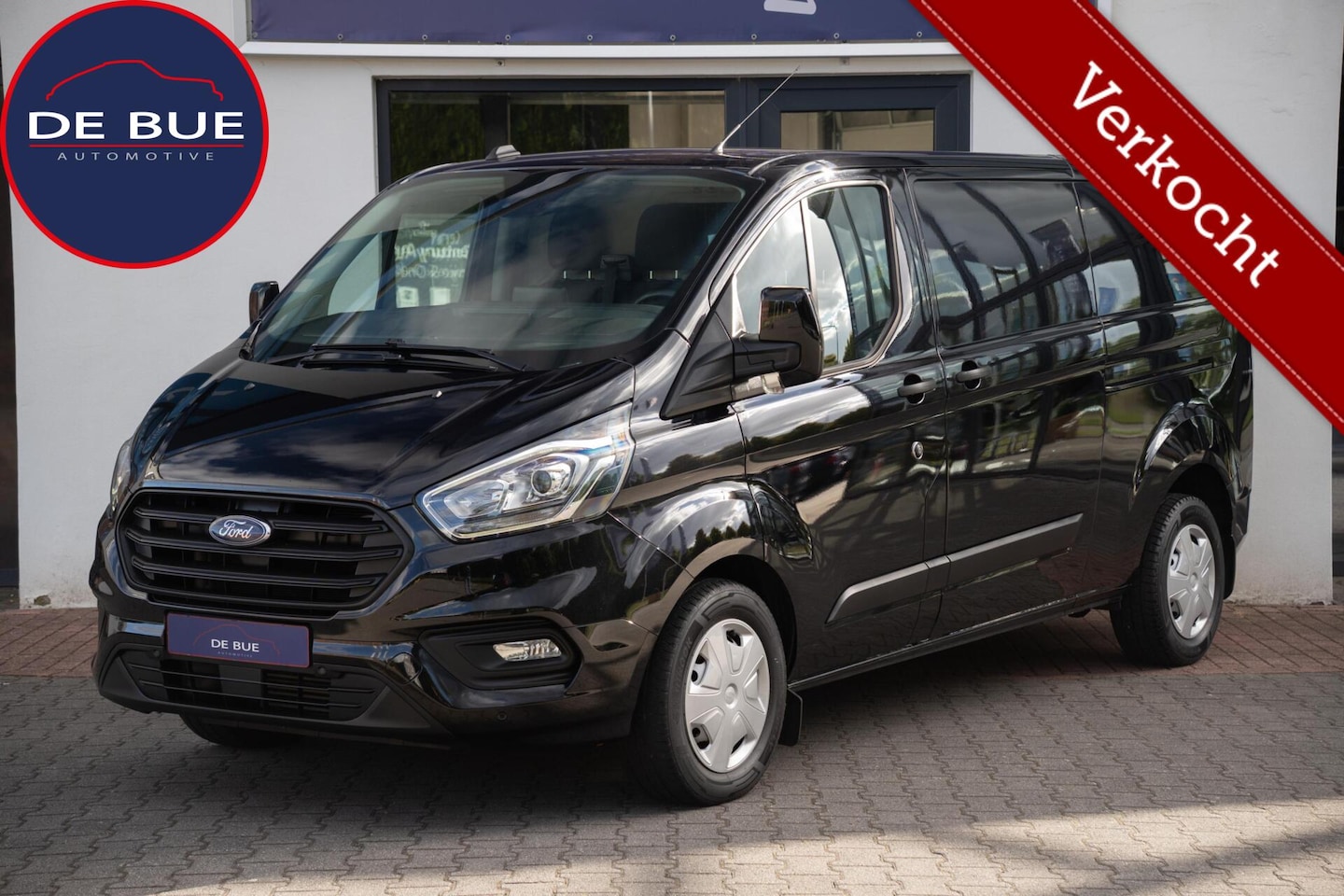 Ford Transit Custom - 300 2.0 TDCI L2H1|BTW|Limited|Automaat|CarPlay|Stoelverwarming|Dubbele Schuifdeur|3 Zitter - AutoWereld.nl