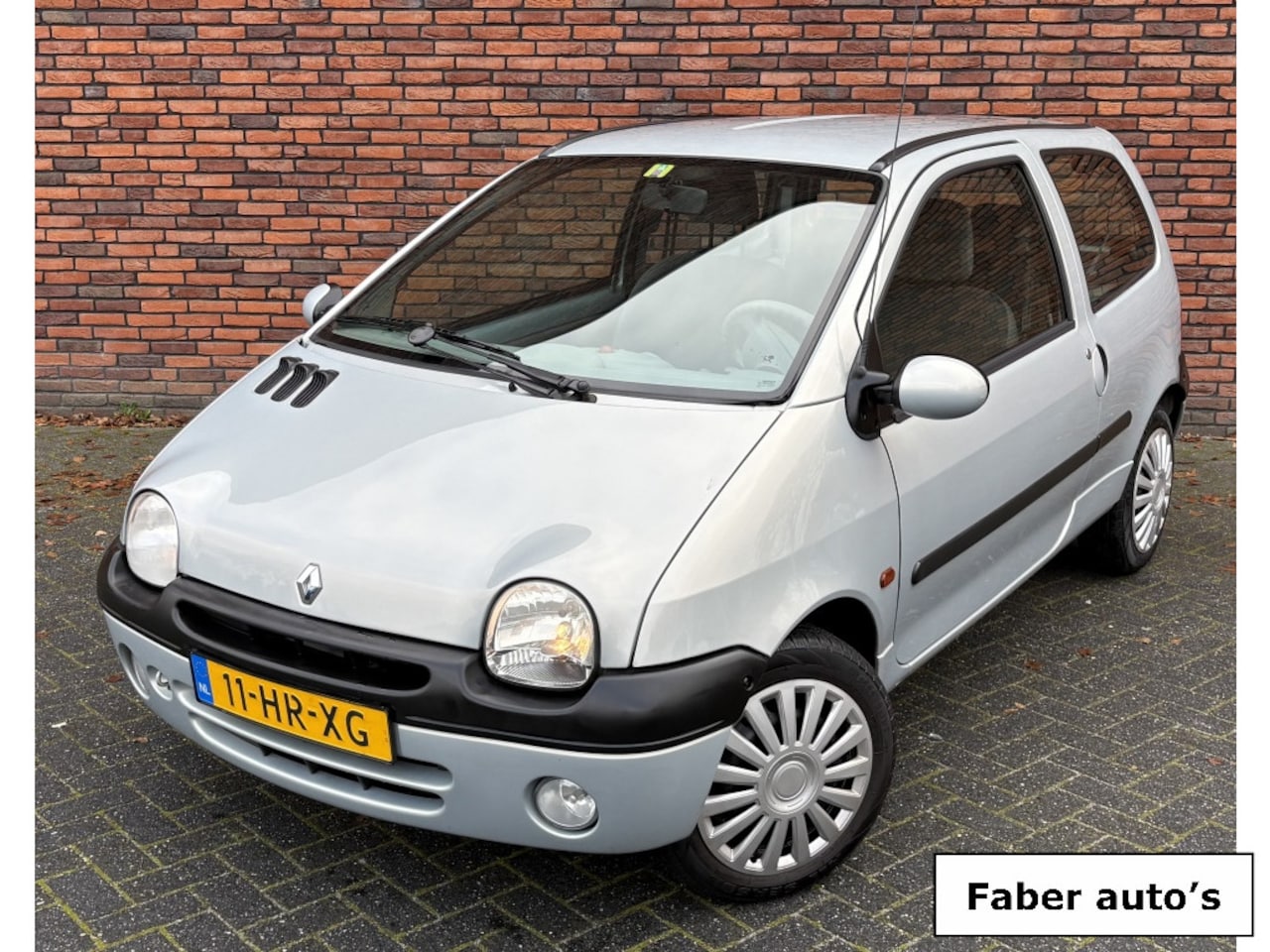 Renault Twingo - 1.2 Epicéa/ Trekhaak/ EL. ramen/ Nieuwe APK - AutoWereld.nl
