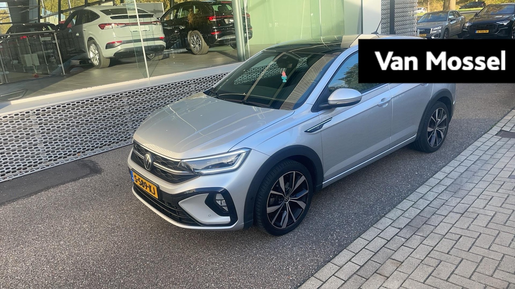 Volkswagen Taigo - 1.0 TSI R-Line Business | 115 PK | Automaat | Stoelverwarming | Panorama Dak | All Season - AutoWereld.nl