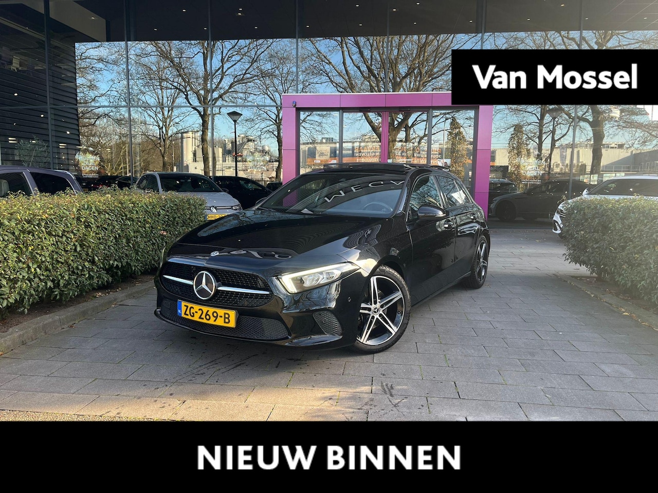 Mercedes-Benz A-klasse - 200 Launch Edition Premium | AMG | PANORAMADAK | SFEERVERLICHTING | STOELVERWARMING | LEDE - AutoWereld.nl