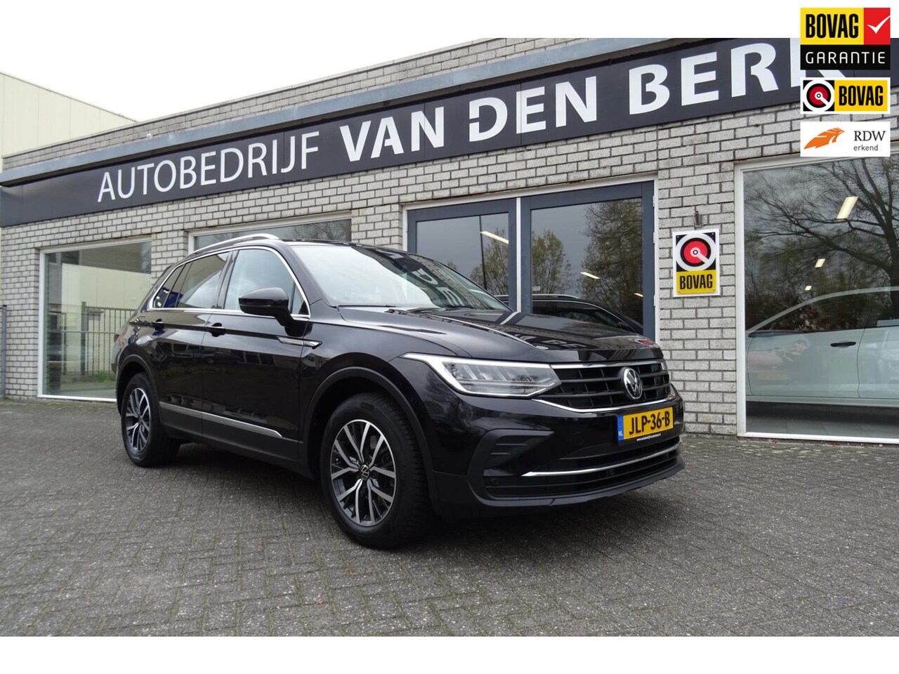 Volkswagen Tiguan - 1.5 TSI ACT Life Business DSG - AutoWereld.nl