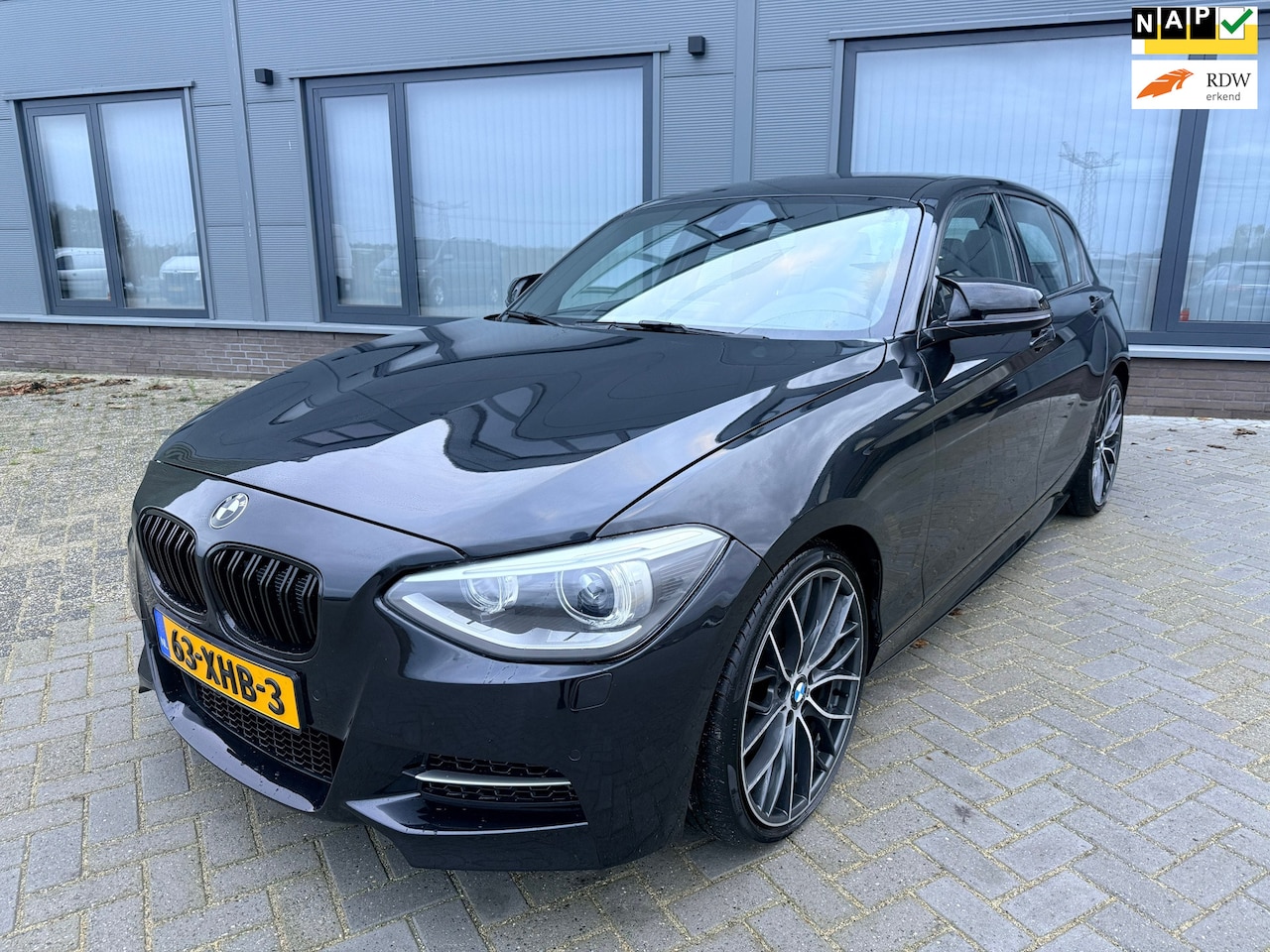 BMW 1-serie - 125i|M-sport|Automaat|Org NL|19inch|Performance|Xenon|Nav|NAP| - AutoWereld.nl