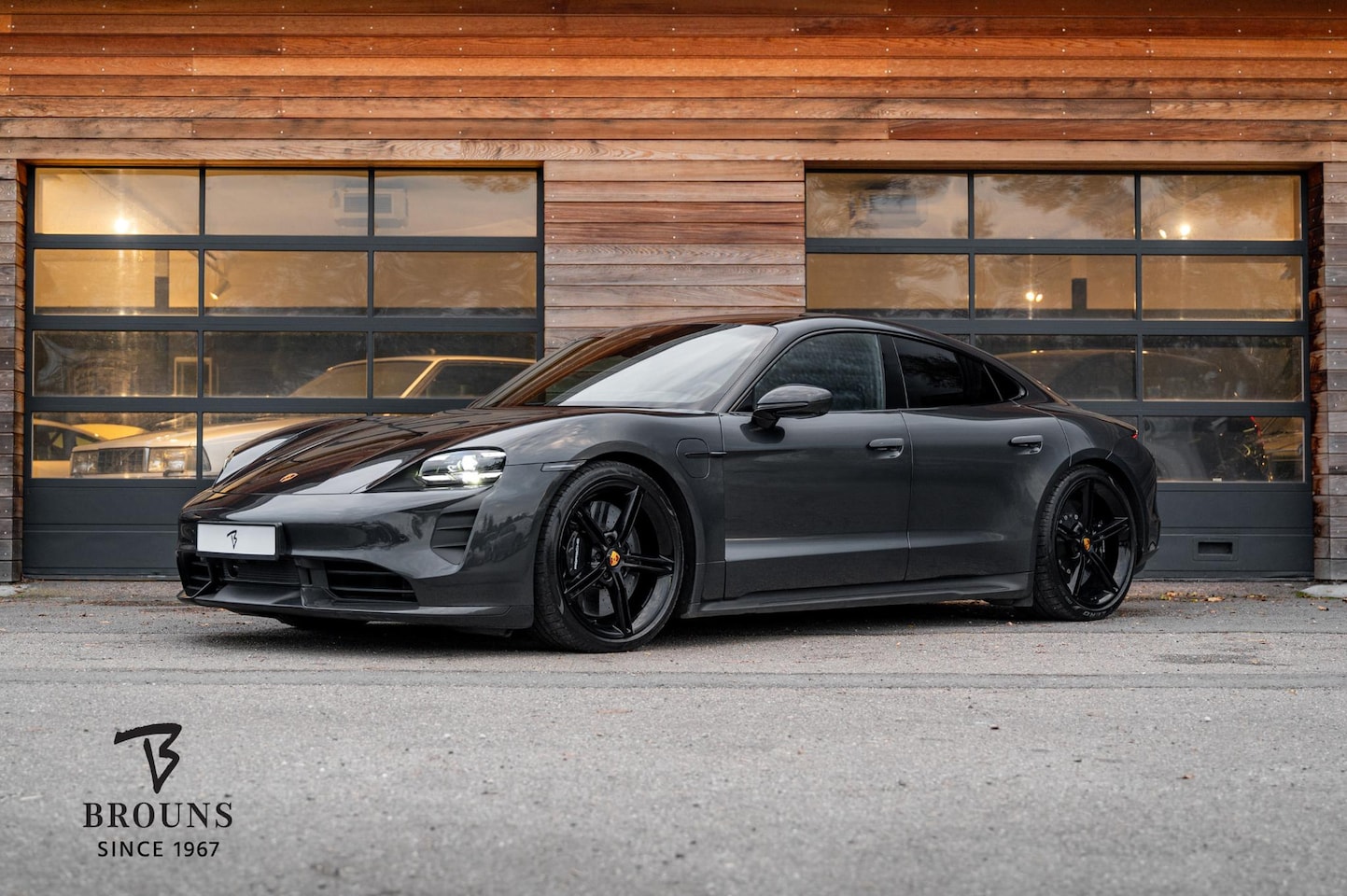 Porsche Taycan - Turbo S 760pk | OleaLeder | Burmester | HUD | PDCC | InnoDr - AutoWereld.nl