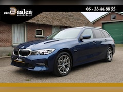 BMW 3-serie Touring - 330e Business Edition PHEV PANO GR NAVI VIRTUAL 58000KM