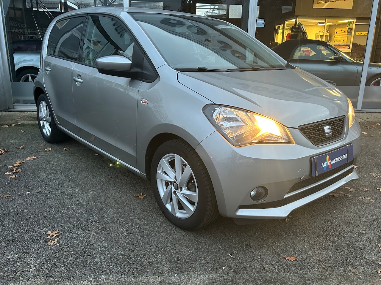 SEAT Mii - Mii 1.0 60pk Ecomotive Sport 3 h 2012 4 2017 6 - AutoWereld.nl