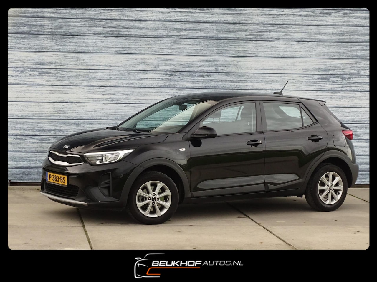 Kia Stonic - 1.2 Benzine PlusLine Navigator Carplay Cruise Control - AutoWereld.nl