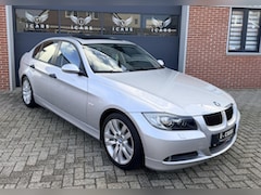 BMW 3-serie - 320i High Executive 1e eigenaar NAVI/LEER/DAK