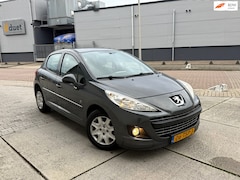 Peugeot 207 - 1.4 VTi Urban Move Airco 5 DR