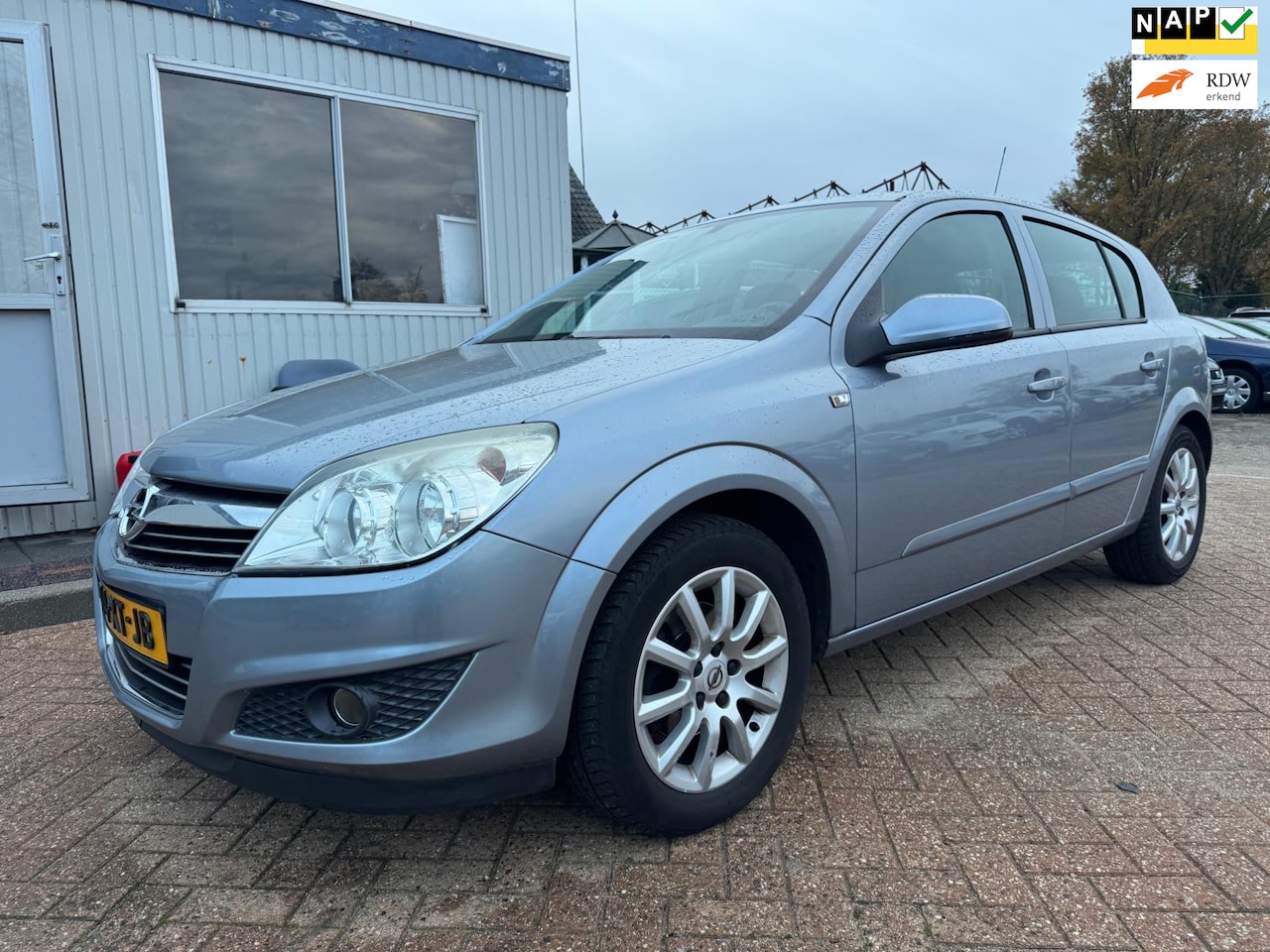 Opel Astra - 1.6 Temptation AIRCO CRUISE CONTROL APK - AutoWereld.nl