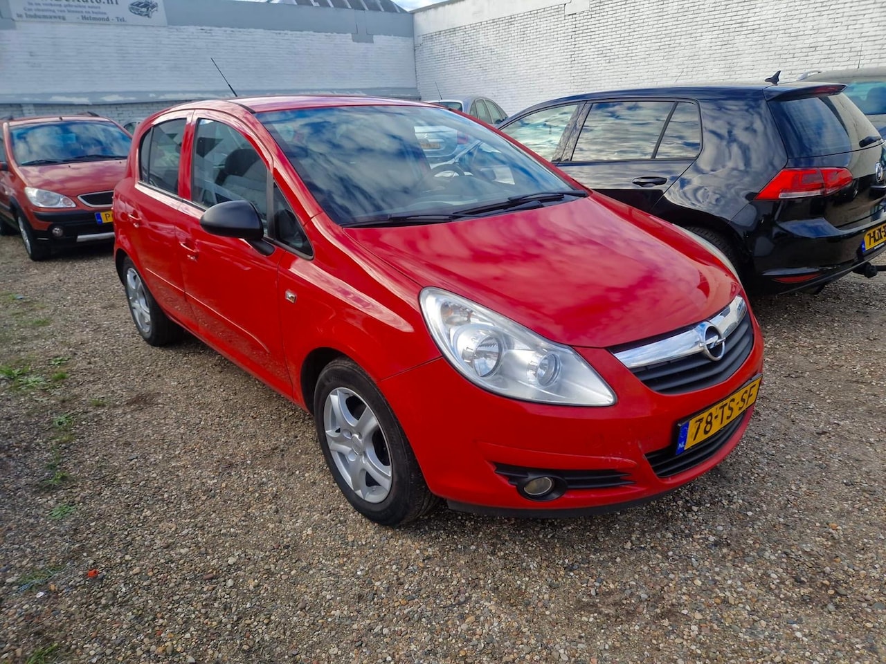 Opel Corsa - 1.2-16V Enjoy Incl NWE APK en STUUR/STOELVERWARMING!! - AutoWereld.nl