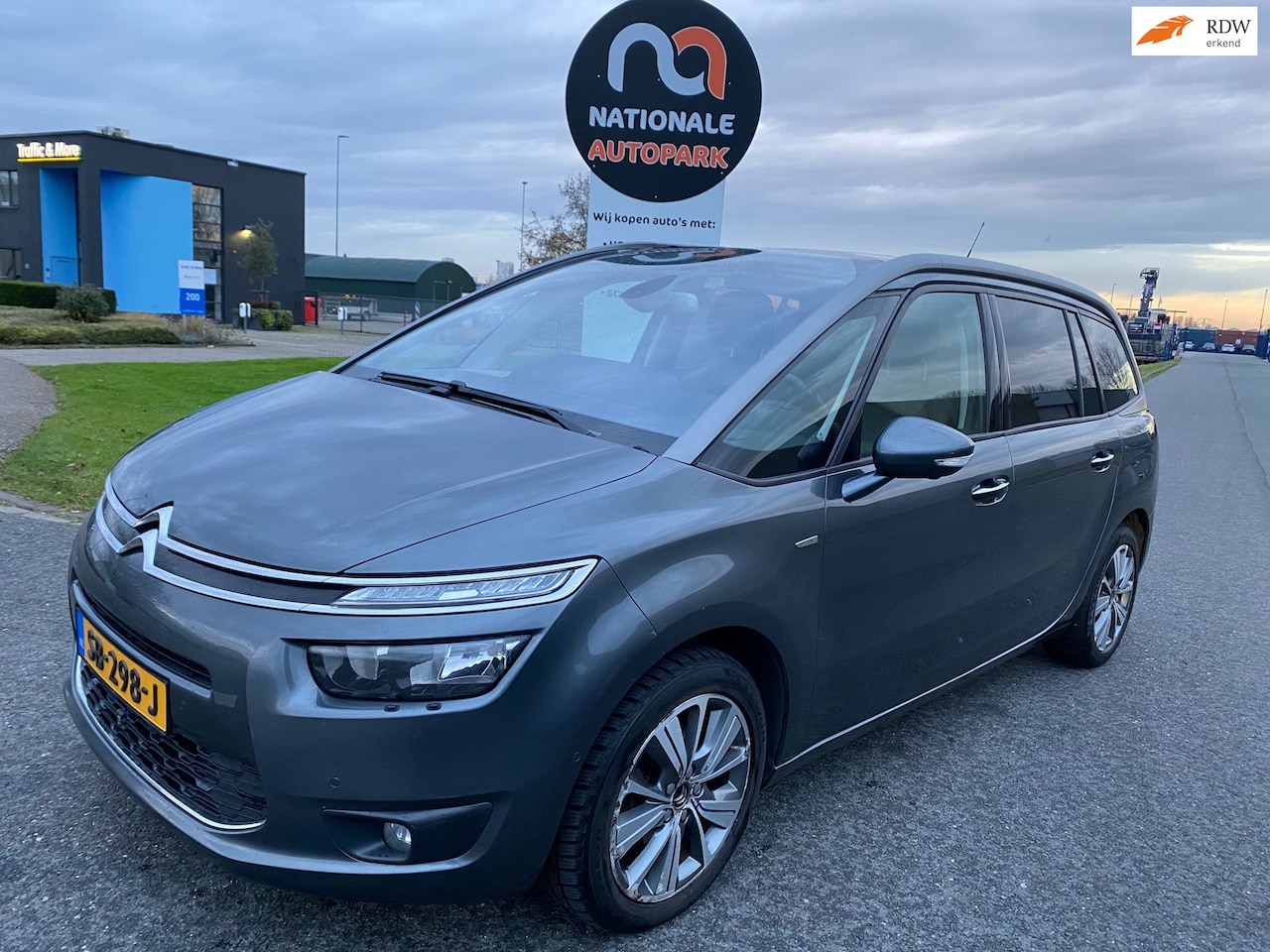 Citroën C4 Picasso - 2014 * 1.6 e-HDi Exclusive * AUTOMAAT * CLIMA * LED * TOPSTAAT! - AutoWereld.nl