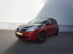 Dacia Sandero - 1.6 Lauréate - Airco / Elektr. ramen / Trekhaak / NAP