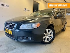 Volvo V70 - 2.0 D4 Summum LEER Nette Auto Goed Onderhouden APK