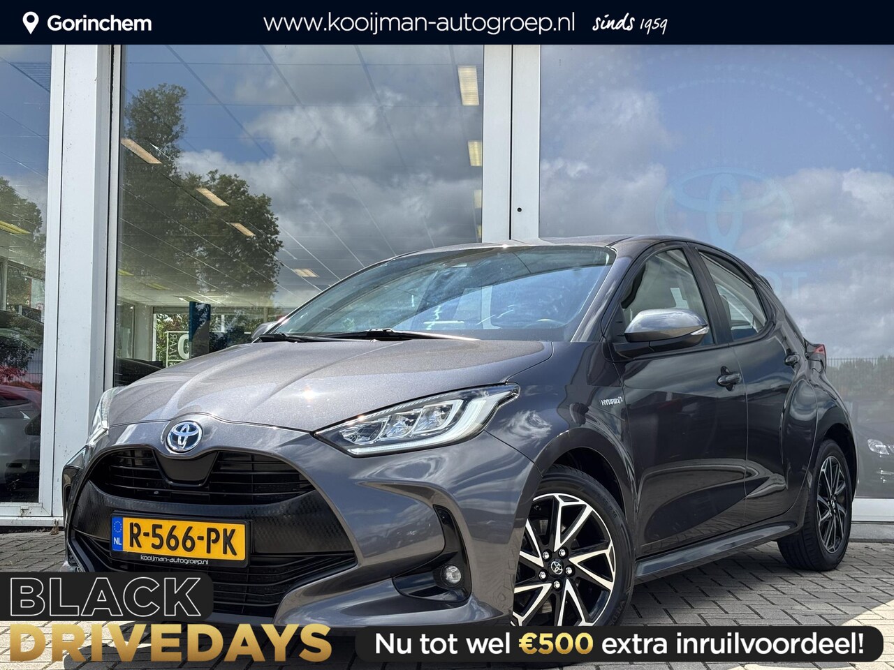 Toyota Yaris - 1.5 Hybrid Dynamic | Apple Carplay / Android Auto | Camera | Stoelverwarming | Toyota gara - AutoWereld.nl