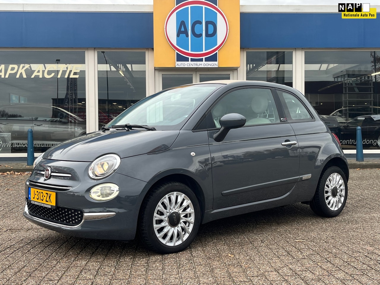 Fiat 500 C - 1.0 Cabrio Hybrid Lounge | Orig. NL | Carplay | Pdc achter | - AutoWereld.nl