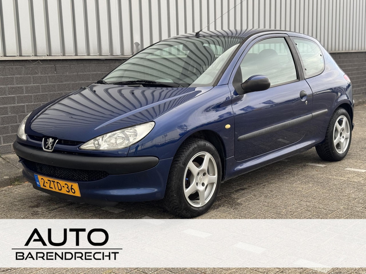 Peugeot 206 - 1.1 X-Design + Subwoofer en versterker! - AutoWereld.nl