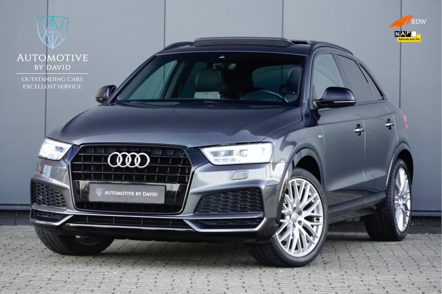 Audi Q3 - 1.4 TFSI 150 pk CoD S LINE EDITION AUTOMAAT / 3 x S-LINE / PANORAMADAK / TREKHAAK / ALCANT - AutoWereld.nl