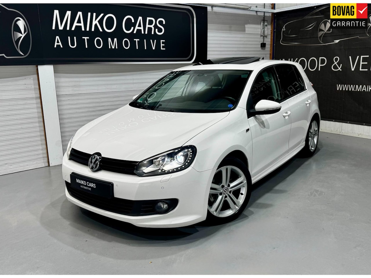 Volkswagen Golf - 1.4 TSI R-Line Edition Panoramadak led - AutoWereld.nl