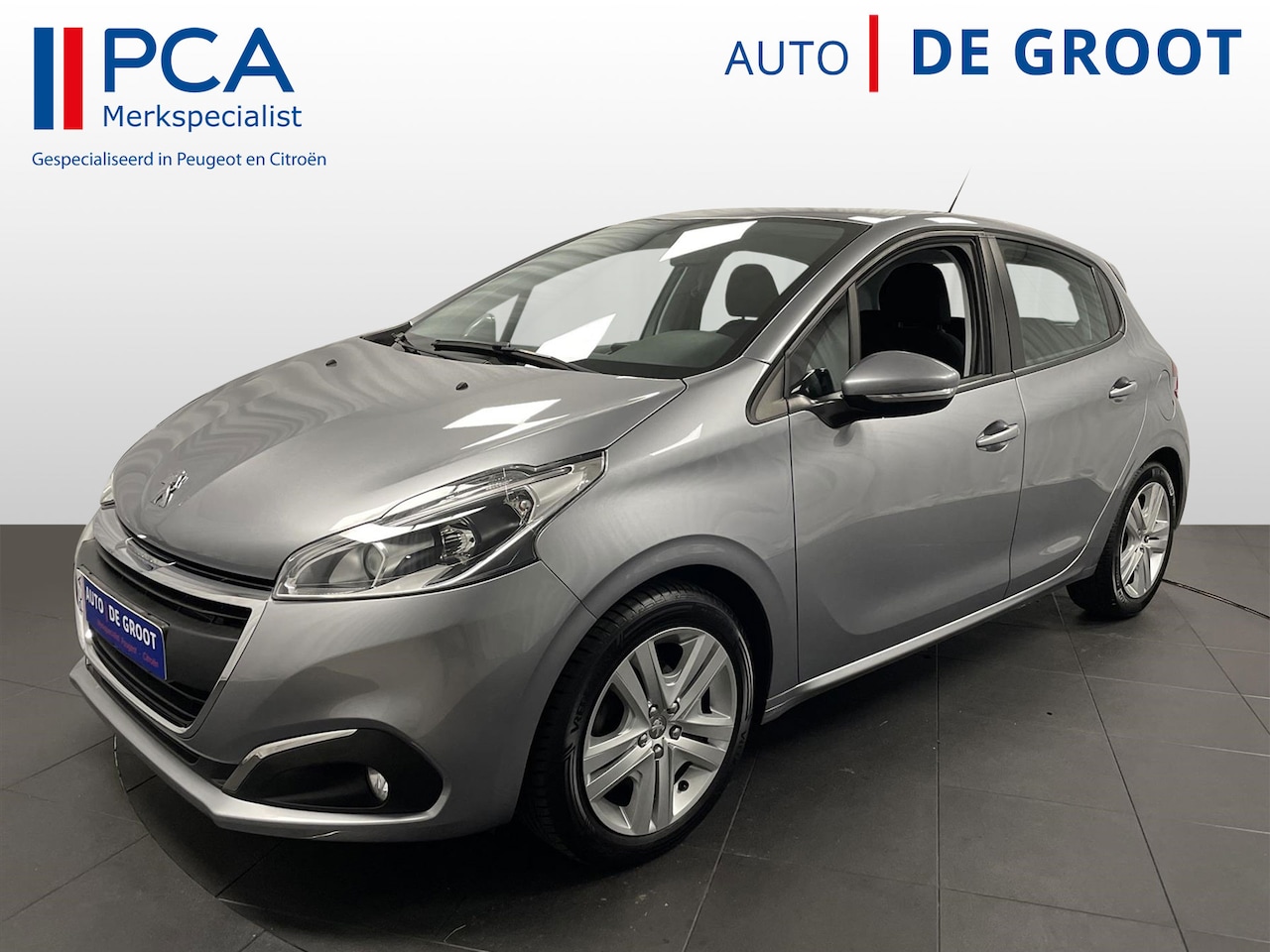 Peugeot 208 - Signature 5Drs 82pk Airco | Navi+Carplay | Cruise - AutoWereld.nl