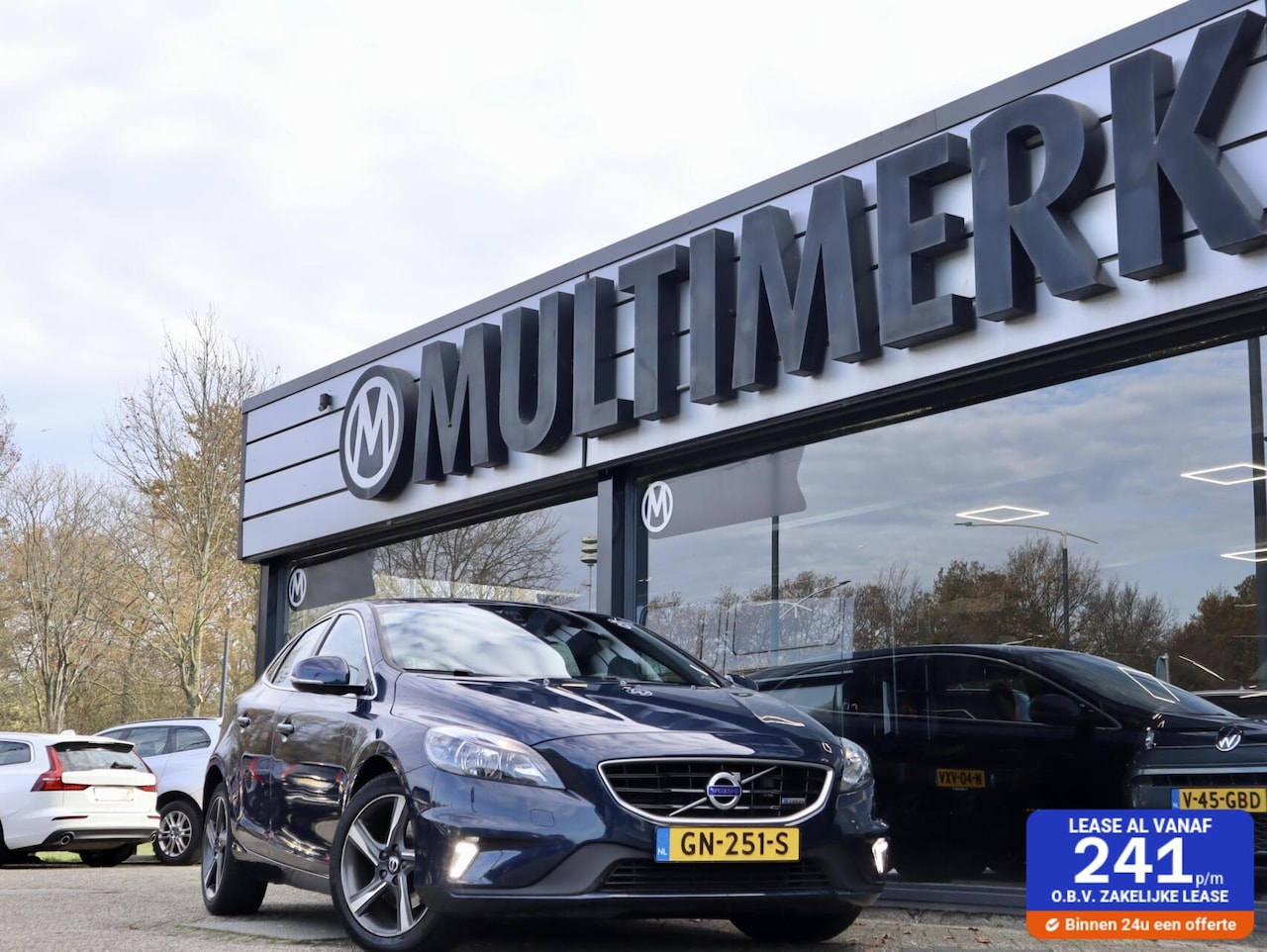 Volvo V40 - 1.6 T3 R-Design 1.6 T3 R-Design,Volvo dealer onderhoud, 1 eigenaar - AutoWereld.nl