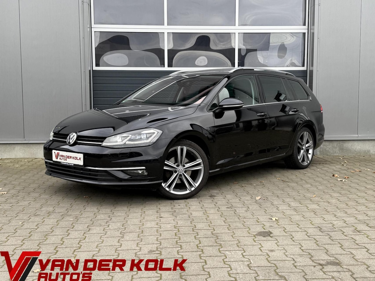 Volkswagen Golf Variant - 1.5 TSI Highline Panorama Alcantara Xenon Adaptive Cruise Climate - AutoWereld.nl