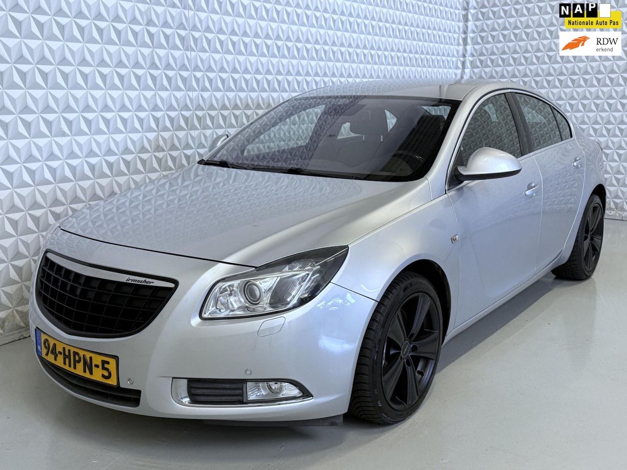 Opel Insignia - 2.8 T Sport 4x4 met veel opties! 165.000km (2009) - AutoWereld.nl