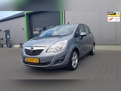 Opel Meriva - 1.4 Turbo Edition Zeer lage Km stand Volledig onderhouden Airco cruise Trekhaak All season