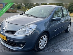 Renault Clio - 1.6-16V Dynamique Comfort