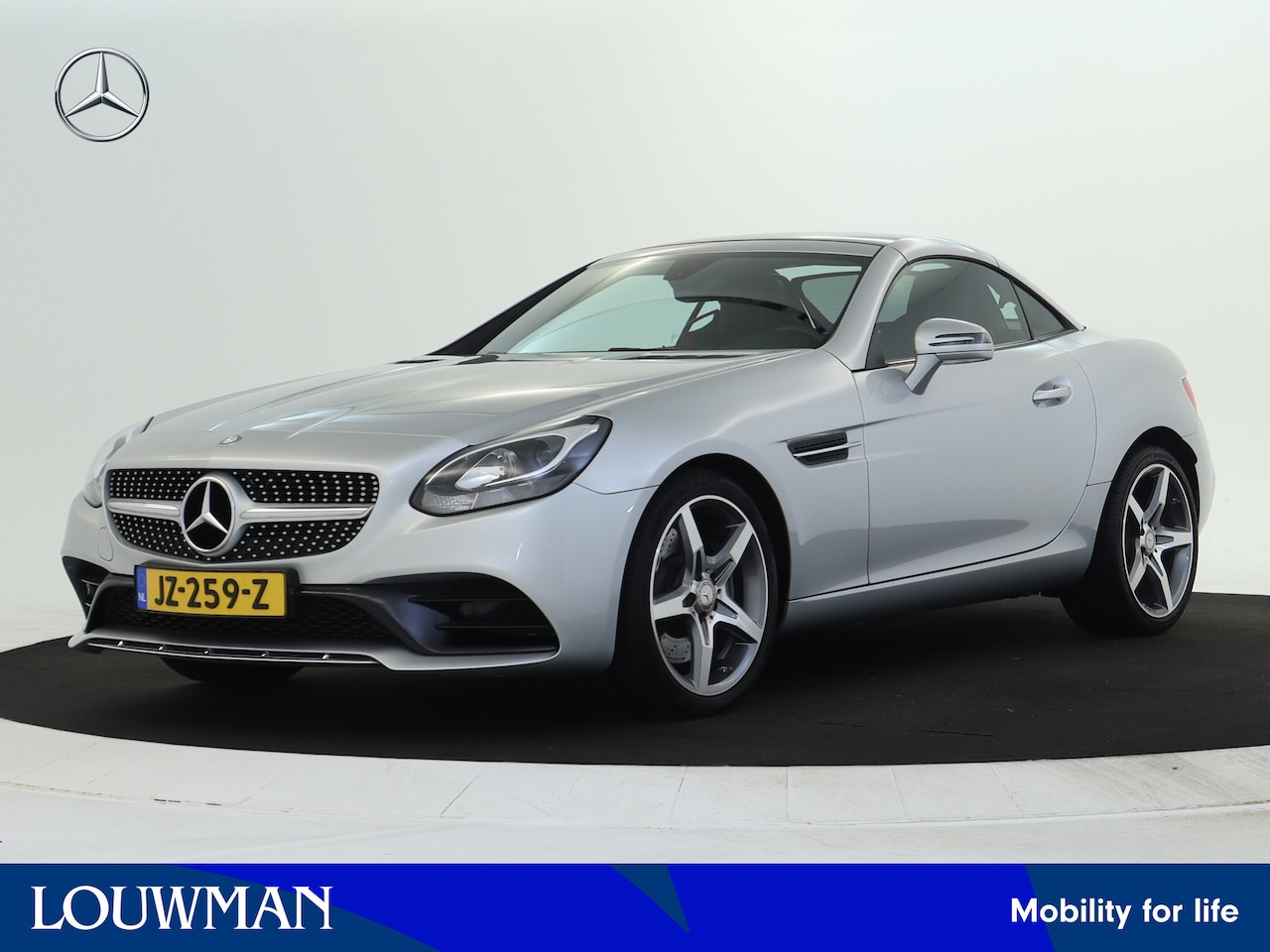 Mercedes-Benz SLC - 180 AMG Sportpakket | Airscarf | Leder | Parkeercamera | Stoelverwarming | Navigatie | Var - AutoWereld.nl