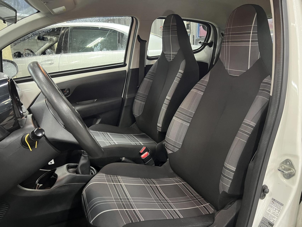 Peugeot 108 - 1.0 e-VTi 5DRS Wit 2018 | Airco | - AutoWereld.nl