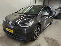 Volkswagen ID.3 - 204pk 62kWh 1ST Plus [ TREKHAAK+CARPLAY+CAMERA+STOELVERWARMING+CLIMATE+PDC ]
