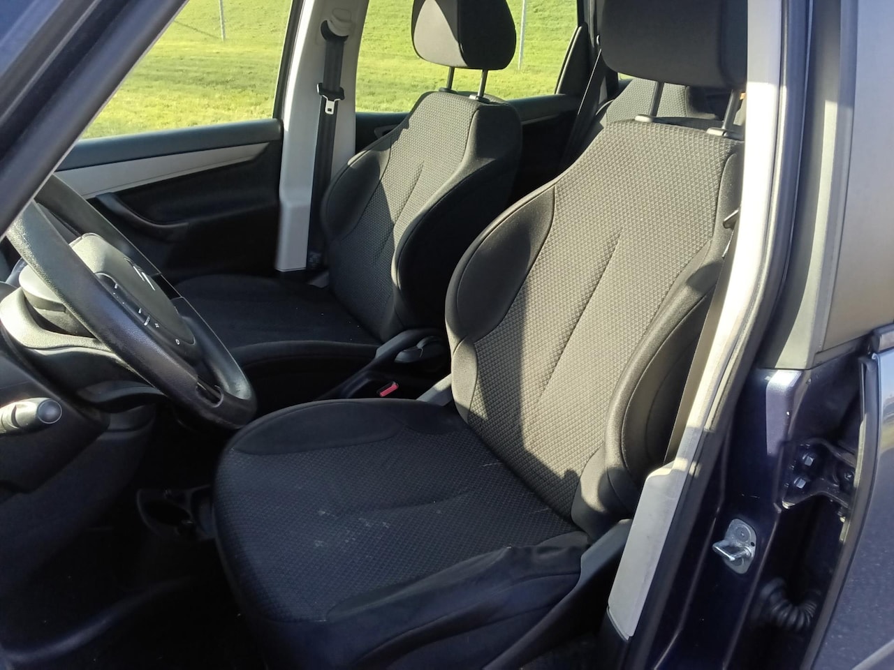 Citroën C4 Picasso - 1.6 VTi Image 5p.VERSNELLINGSBAK DEFECT!