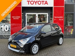 Toyota Aygo X - X-PLAY 5-DEURS NL-AUTO APPLE/ANDROID CARPLAY AIRCO CENTRALE DEUR VERGRENDELING CAMERA
