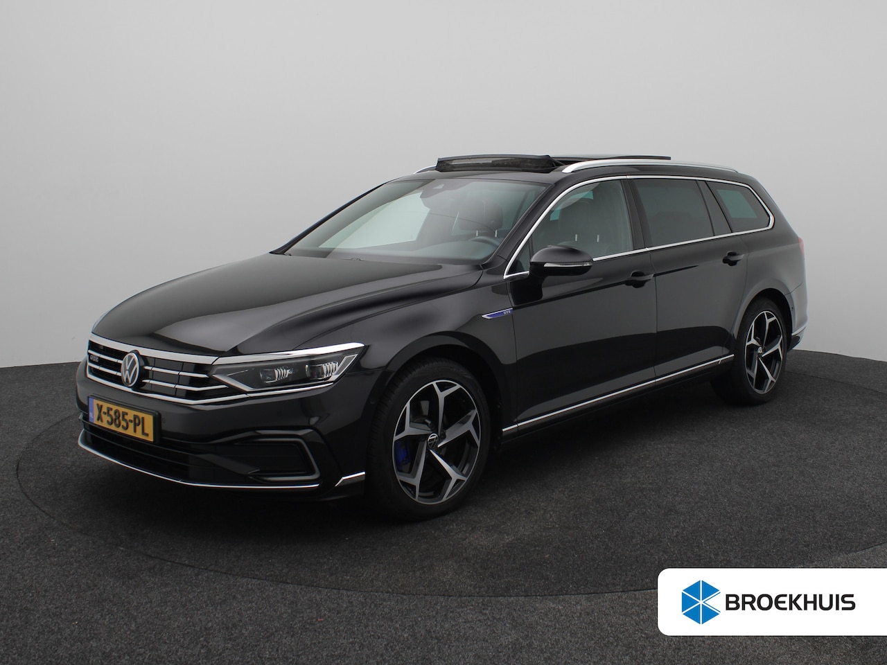 Volkswagen Passat Variant - 1.4 TSI PHEV GTE Business | Achteropkomend verkeer waarschuwing | Achteruitrijcamera | Arm - AutoWereld.nl