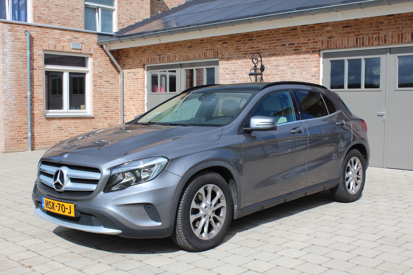 Mercedes-Benz GLA-Klasse - 200 Prestige 53.000 km pano, leder, trekhaak - AutoWereld.nl