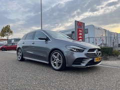 Mercedes-Benz B-klasse - 200 Business Solution AMG | 360° Camera | Trekhaak | Adaptive Cruise Control | Elektrische
