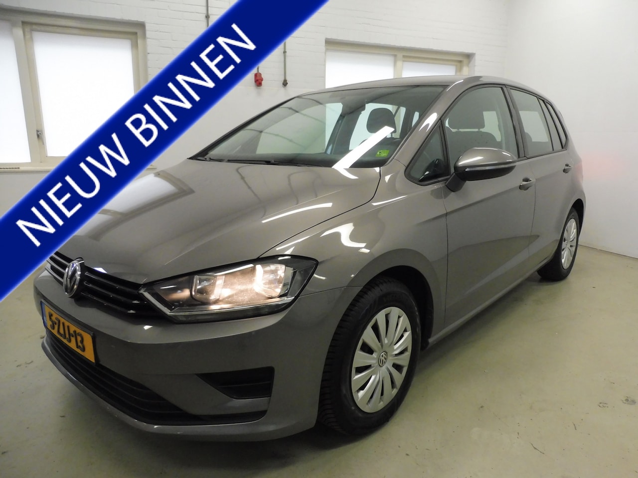 Volkswagen Golf Sportsvan - 1.2 TSI Easyline Afn trekhaak | Cruise | Airco | CPV | Géén afleverkosten. - AutoWereld.nl