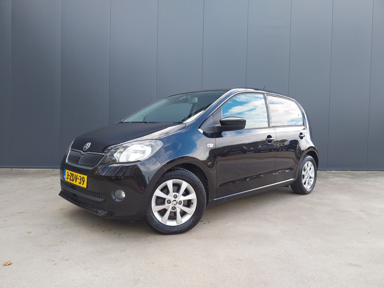 Volkswagen Up! - UP 1.0 AUTOMAAT SKODA CITIGO Sprint CRUISE AIRCO TREKHAAK - AutoWereld.nl