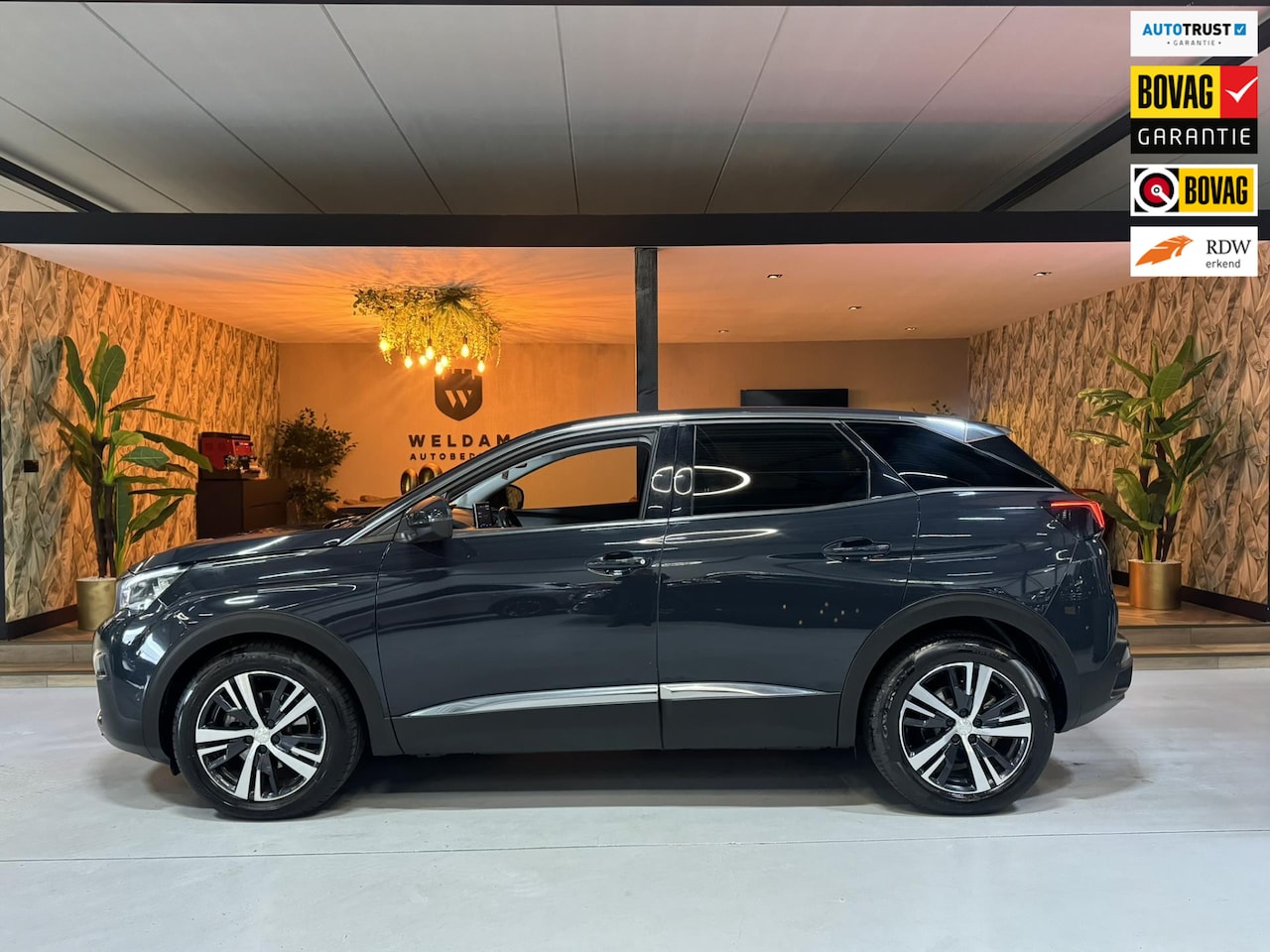 Peugeot 3008 - 1.2 PureTech Allure Garantie Memory Leder 360 Blindspot StoelVW Carplay ACC Lane Clima Nav - AutoWereld.nl