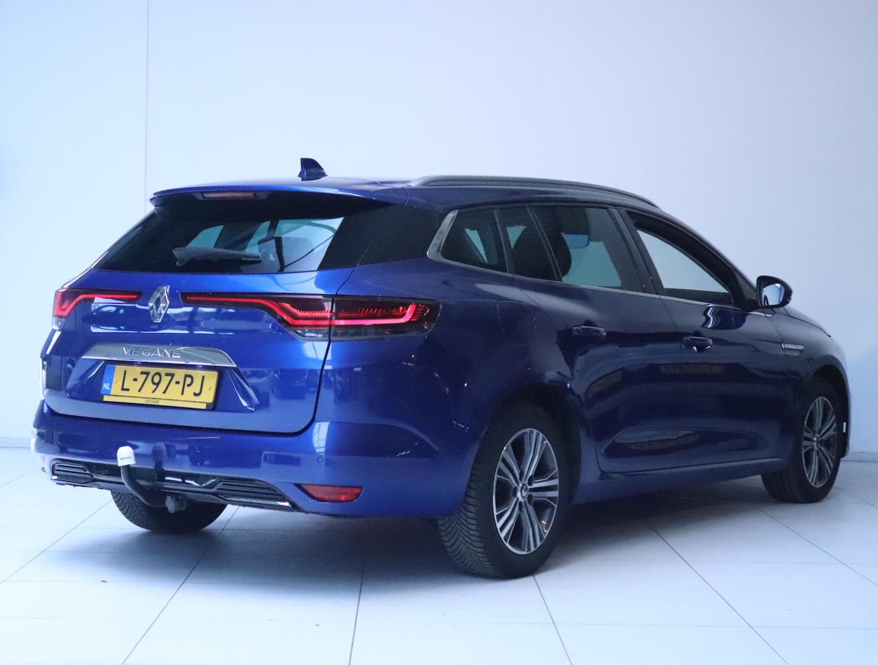 Renault Mégane Estate - 1.3 TCe 140 EDC Intens Clima | Navi | PDC | LM-Velgen | Trekhaak - AutoWereld.nl