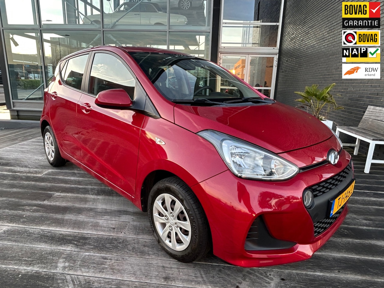 Hyundai i10 - 1.0i Comfort Navi, trekhaak - AutoWereld.nl