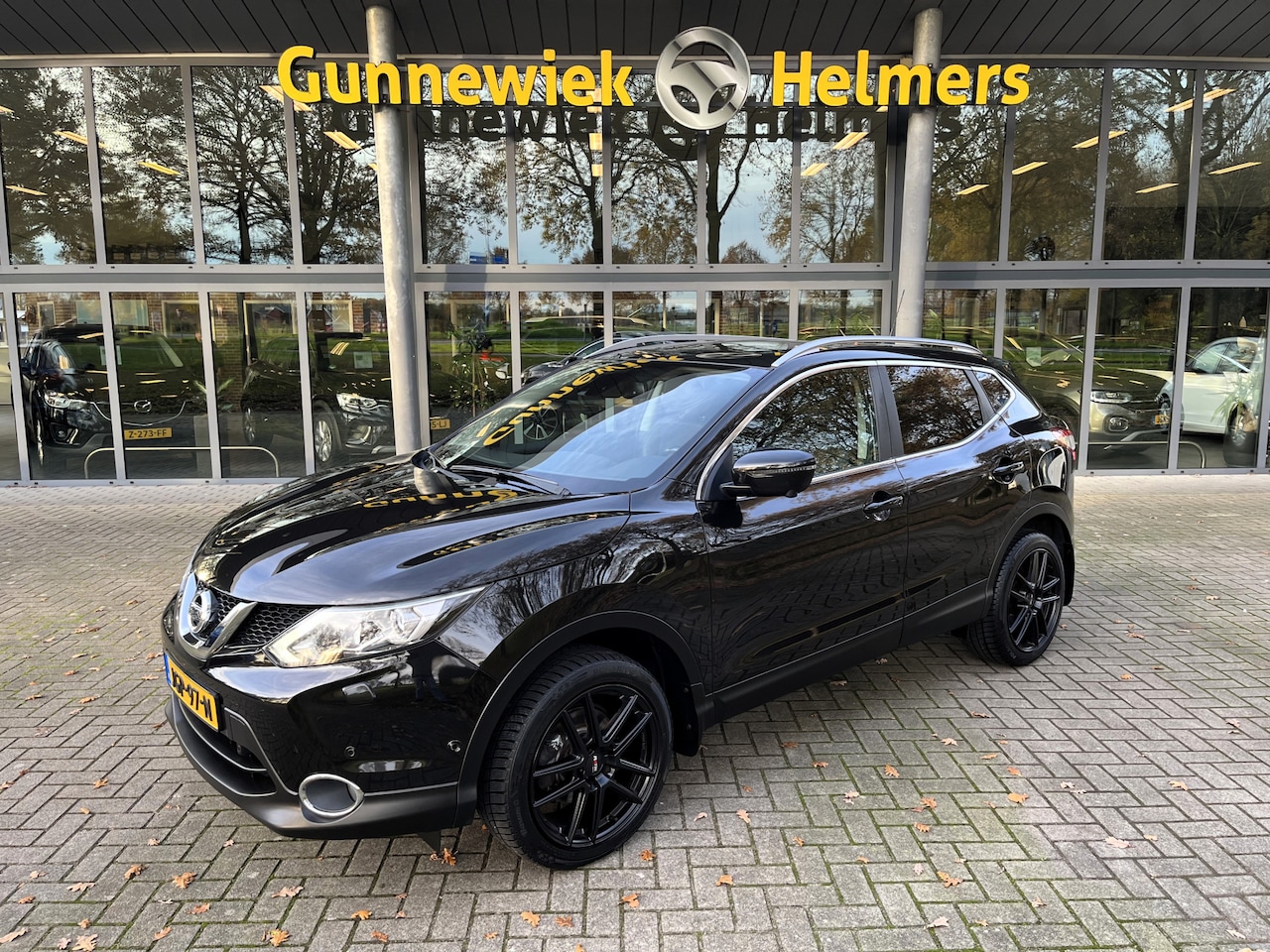 Nissan Qashqai - 1.2 Acenta | AUTOMAAT | CAMERA 360° | CLIMA | CRUISE | NAVI | PANO | TREKHAAK - AutoWereld.nl