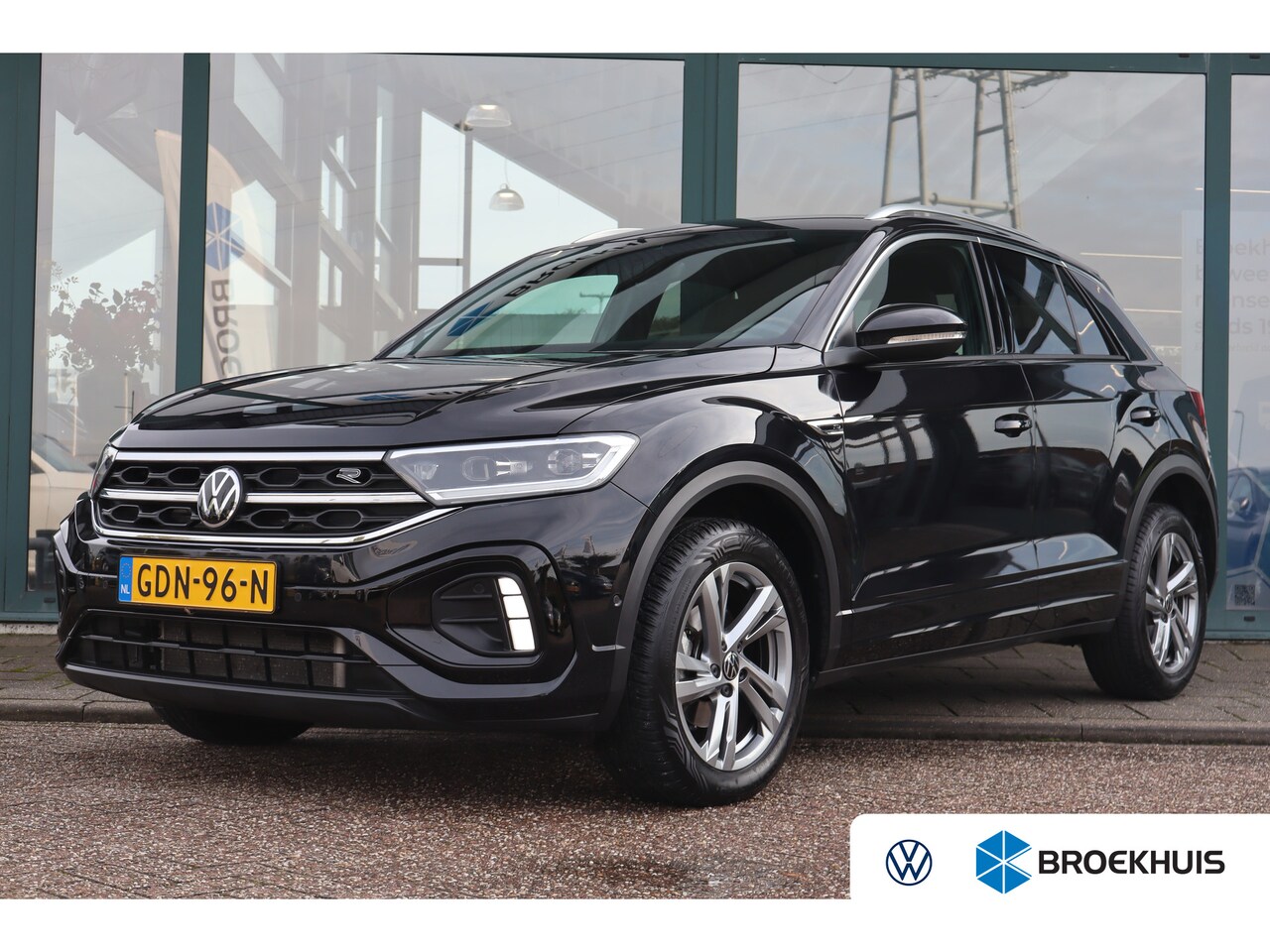 Volkswagen T-Roc - 1.5 TSI R-Line Business 149PK | Achteruitrijcamera | R-Line exterieur | Trekhaak met afnee - AutoWereld.nl
