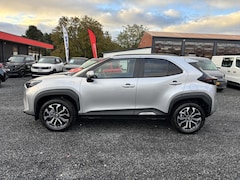 Toyota Yaris Cross - 1.5 HYBRID 130PK STUUR+STOELVERWARMING PDC