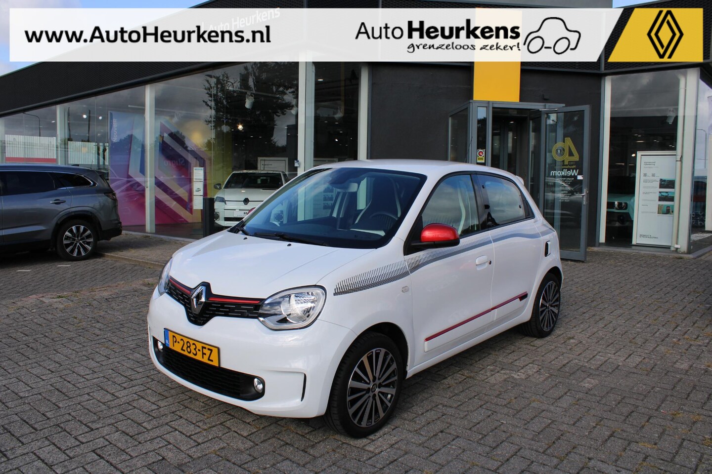 Renault Twingo - TCe 90 Intens | Dealeronderhouden | AUTOMAAT | CAMERA | STOELVERWARMING | - AutoWereld.nl