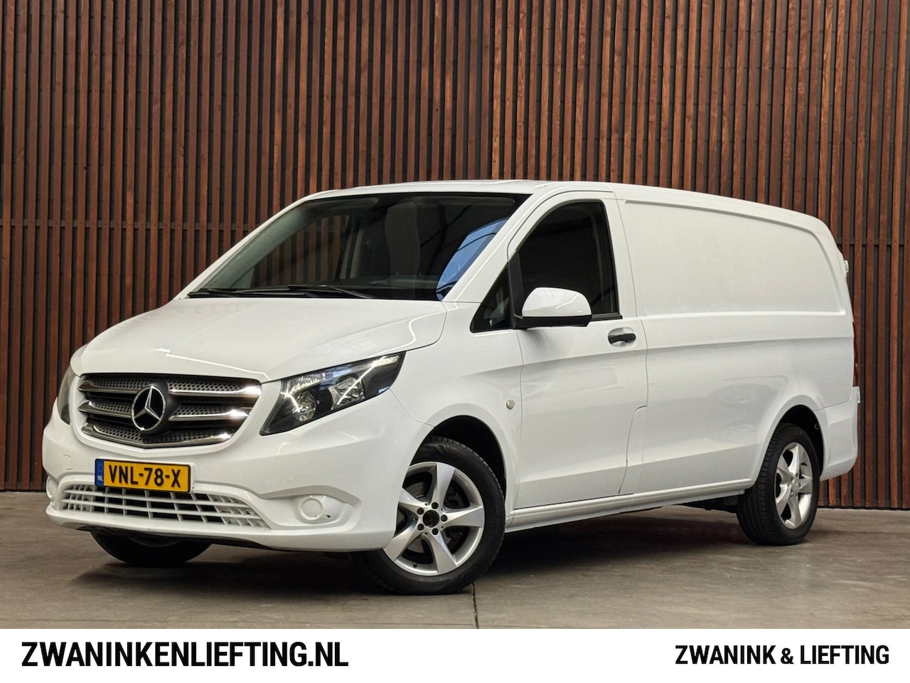 Mercedes-Benz Vito - 116 CDI Lang AIRCO-CRUISE-CAMERA-TEL-BLUETOOTH-TREKHAAK - AutoWereld.nl