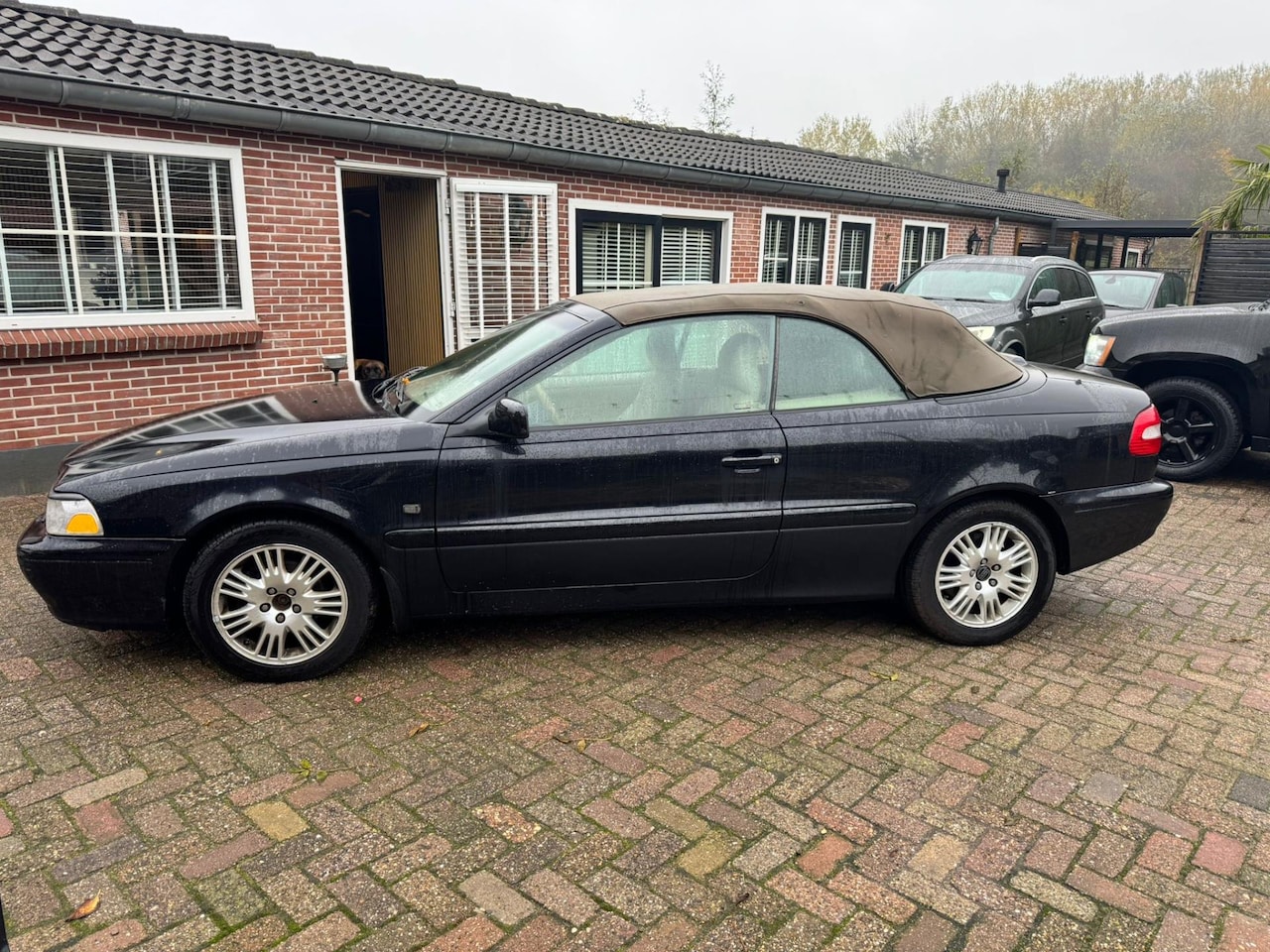 Volvo C70 Convertible - 2.0 T PrestigeNIEUWE APK 24-10-2026 AUTOMAAT - AutoWereld.nl