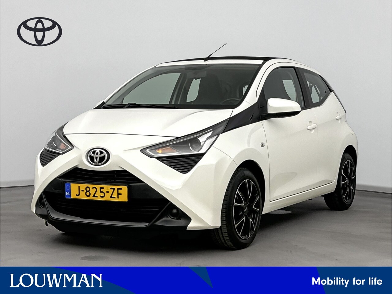 Toyota Aygo - 1.0 VVT-i x-play cabrio | Achteruitrijcamera | Dealeronderhouden | - AutoWereld.nl