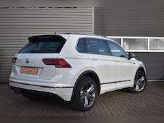 Volkswagen Tiguan - 2.0 TSI 4Motion R-Line PANO*VIRTUAL*LEER